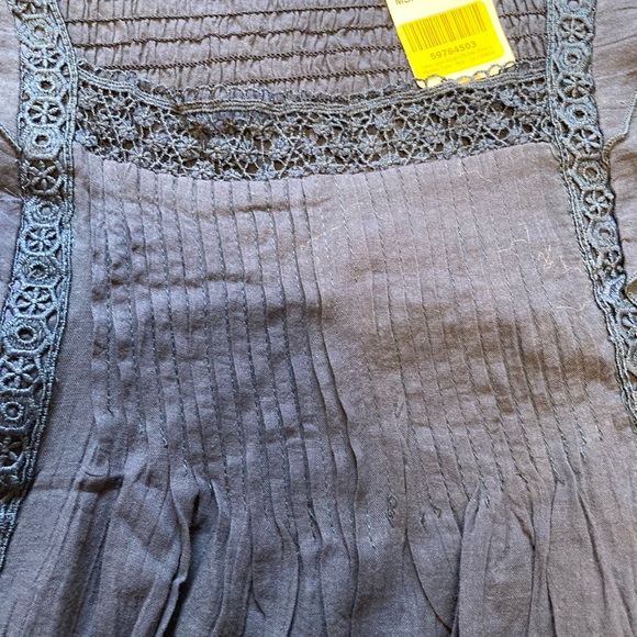 Navy sleeve pleated tunic - Picture 9 of 10